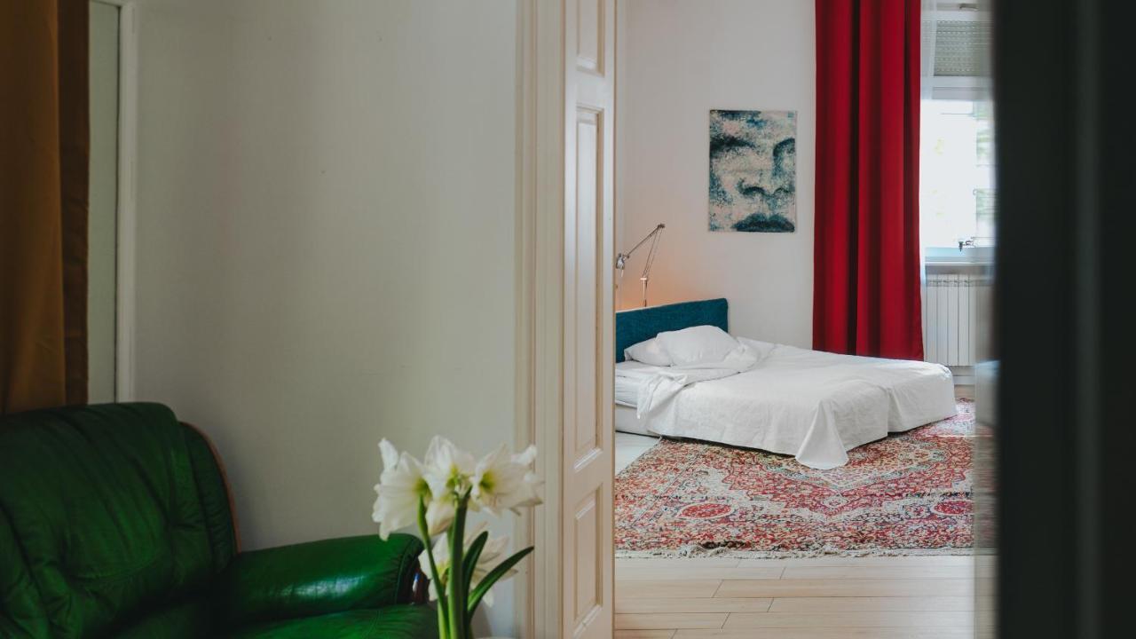 Salon Apartment In Dorcol Historical Belgrád Kültér fotó